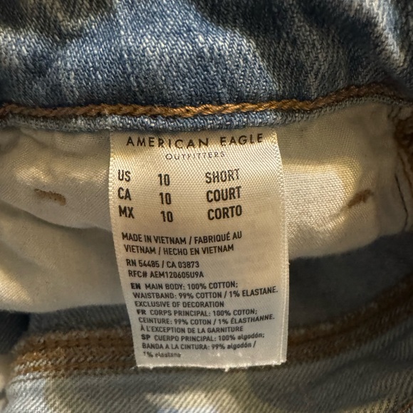 American Eagle High Rise Mom Jean Size 10 Short - Picture 3 of 3